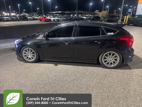 Used 2013 Ford Focus ST image 9