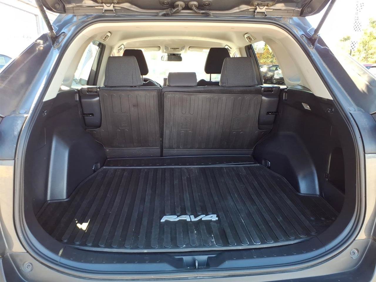 Used 2019 Toyota RAV4 LE w/ All Weather Liner Package AWD/4WD image 8