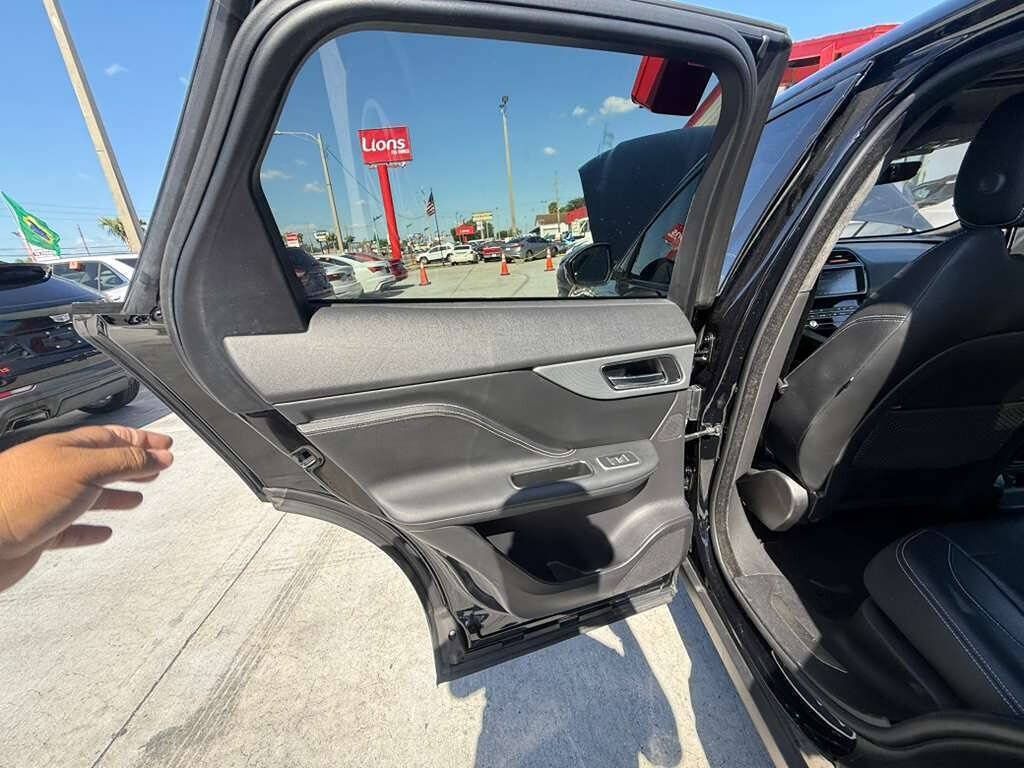 Used 2020 Jaguar F-PACE S AWD/4WD image 14