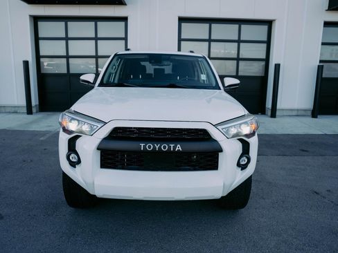 Used 2021 Toyota 4Runner SR5 image 2