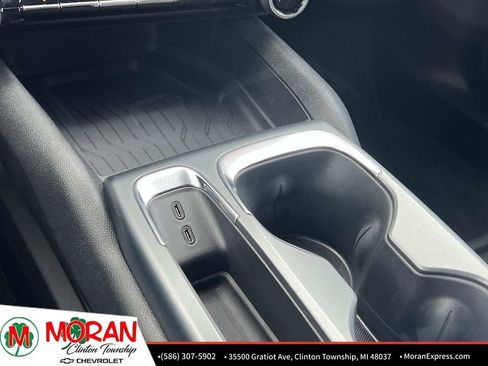 Certified 2025 Chevrolet Equinox EV LT FWD image 22