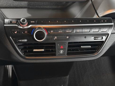 Used 2018 BMW i3 image 33