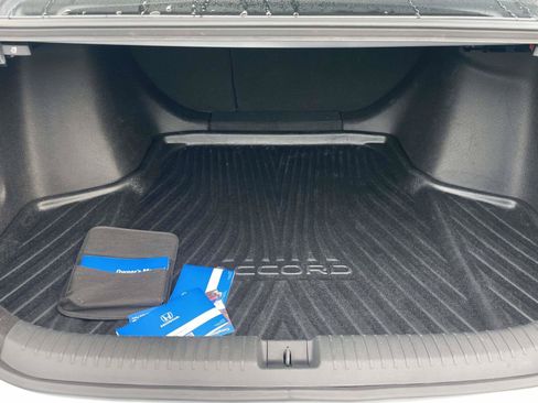 Used 2023 Honda Accord Touring image 10