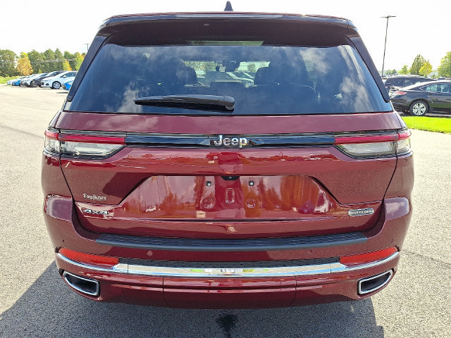 Used 2024 Jeep Grand Cherokee Overland w/ Trailer Tow Package AWD/4WD image 6