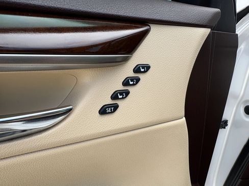 Used 2018 Lexus ES 350 w/ Luxury Package w/Wood Trim FWD image 25