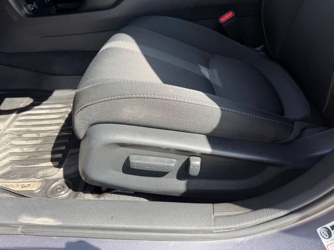 Used 2020 Honda Civic EX image 18