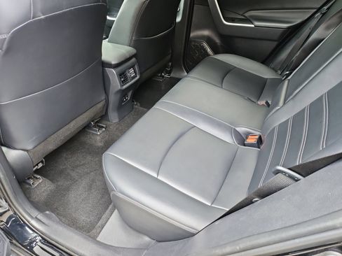 Used 2019 Toyota RAV4 XLE Premium w/ All Weather Liner Package AWD/4WD image 32