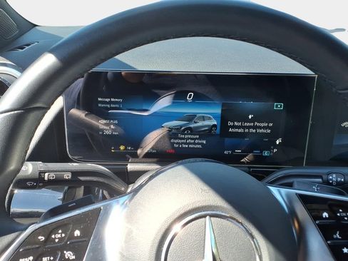 Used 2025 Mercedes-Benz GLA 250 GLA 250 image 10