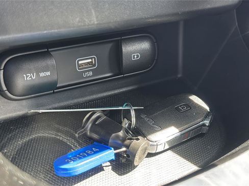 Used 2023 Kia Seltos S FWD image 18