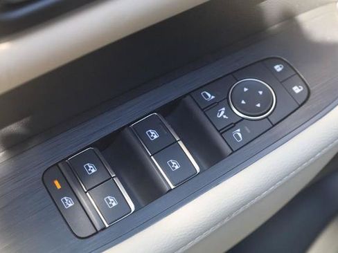 New 2026 Nissan Armada Platinum AWD/4WD image 11