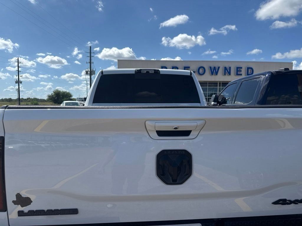 Used 2022 RAM 2500 Laramie AWD/4WD image 4