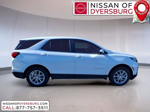 Used 2024 Chevrolet Equinox LT image 2