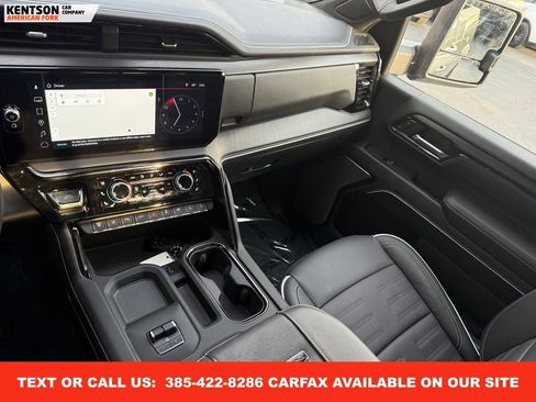Used 2025 GMC Sierra 2500 AT4X image 26