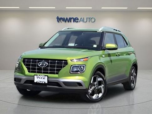 Used 2023 Hyundai Venue SEL FWD image 11