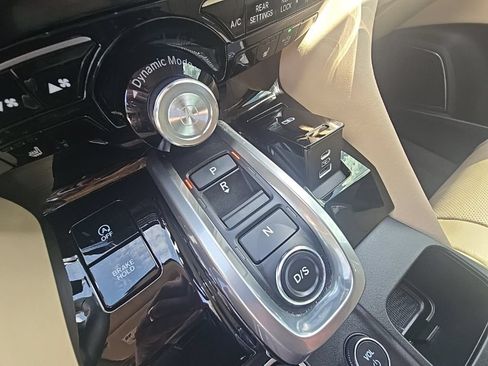 Used 2024 Acura MDX w/ Technology Package FWD image 27