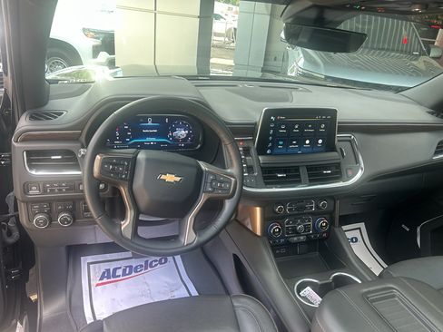 Used 2024 Chevrolet Tahoe High Country AWD/4WD image 11