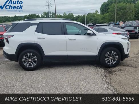Used 2025 Chevrolet Equinox LT w/ Convenience Package II FWD image 6