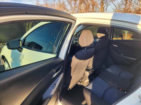 Used 2017 Toyota Yaris iA image 21