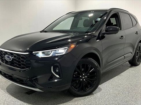 Used 2023 Ford Escape ST-Line Elite image 3