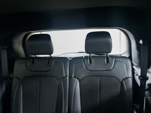 Used 2022 Jeep Grand Cherokee L Laredo image 29