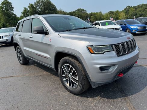 Used 2017 Jeep Grand Cherokee Trailhawk w/ Trailhawk Luxury Group AWD/4WD image 7
