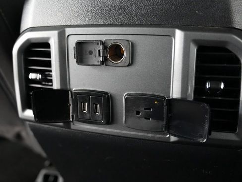 Used 2019 Ford F150 XLT w/ Equipment Group 302A Luxury image 44