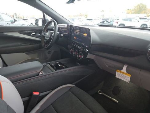 New 2026 Chevrolet Blazer EV SS AWD/4WD image 21