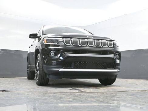 Used 2022 Jeep Compass Limited AWD/4WD image 33