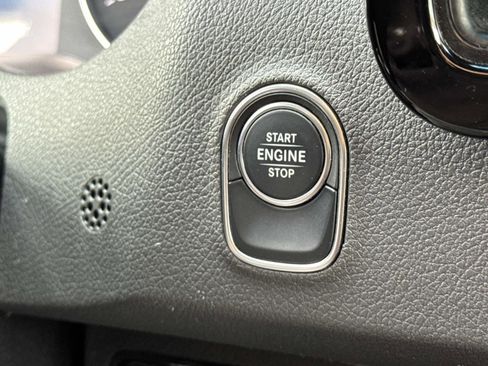 Used 2022 Mercedes-Benz Sprinter 2500 image 6