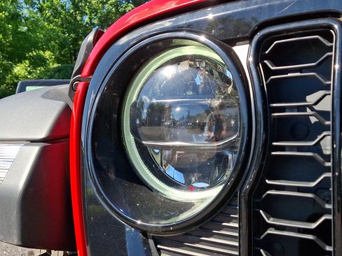 Certified 2025 Jeep Wrangler Unlimited Sport S 4xe AWD/4WD image 9