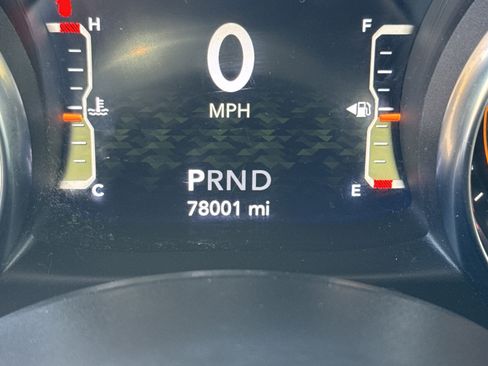 Used 2021 Jeep Wrangler Unlimited Sahara image 20