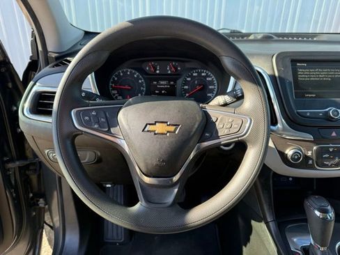 Used 2019 Chevrolet Equinox LS image 18