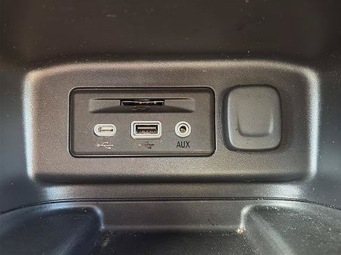 Used 2022 Chevrolet Equinox Premier AWD/4WD image 27