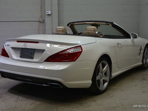 Used 2014 Mercedes-Benz SL 550 image 8