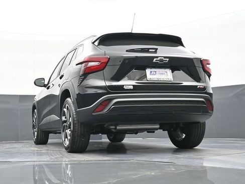 New 2026 Chevrolet Trax RS w/ Sunroof Package image 44
