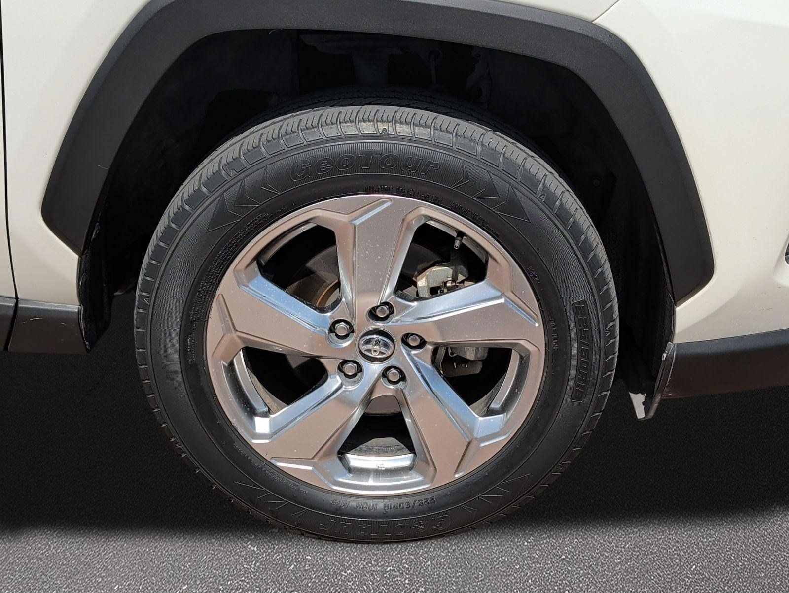 Used 2020 Toyota RAV4 Limited w/ Limited Grade Weather Package AWD/4WD image 7