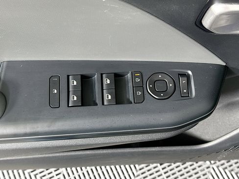 Used 2025 Kia K4 LXS image 15