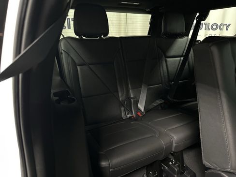 Used 2021 Chevrolet Tahoe Z71 image 23