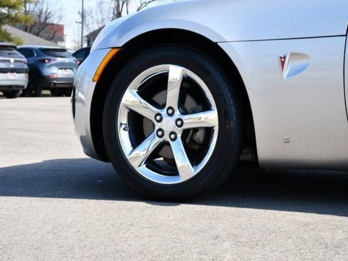Used 2008 Pontiac Solstice GXP w/ Premium Package image 12
