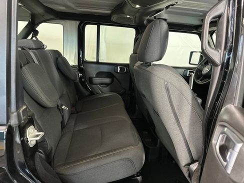 Used 2024 Jeep Wrangler Unlimited w/ Convenience Group image 27