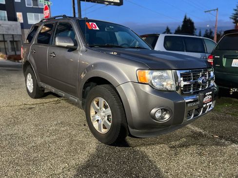 Used 2010 Ford Escape Limited FWD image 3