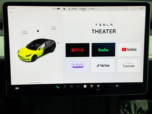 Used 2022 Tesla Model 3 image 29