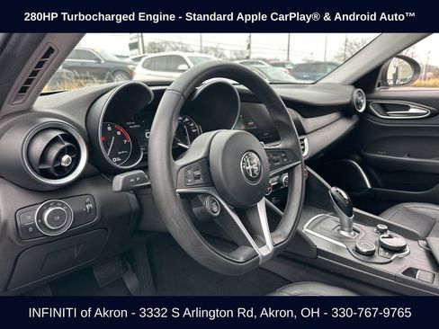 Used 2018 Alfa Romeo Giulia AWD image 39