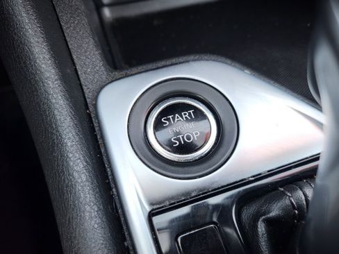 Certified 2025 Nissan Sentra SV FWD image 21