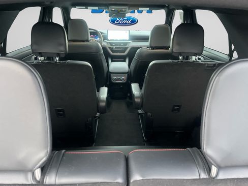 Used 2025 Ford Explorer ST w/ Sun And Sound Package AWD/4WD image 18
