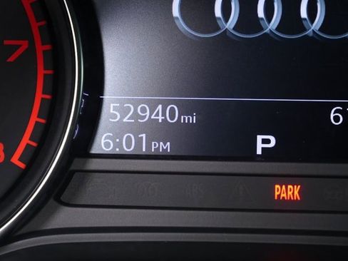 Used 2019 Audi A4 2.0T Premium image 11