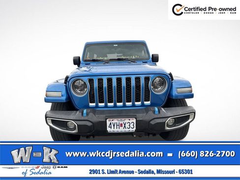 Used 2023 Jeep Wrangler Unlimited Sahara w/ Cold Weather Group AWD/4WD image 10