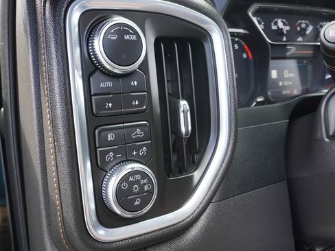 Certified 2022 GMC Sierra 1500 AT4 w/ AT4 Premium Package image 19