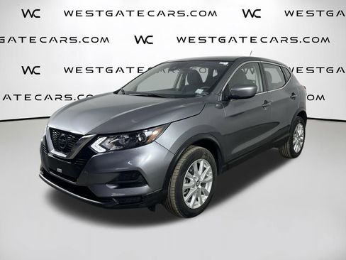 Used 2022 Nissan Rogue Sport S image 1