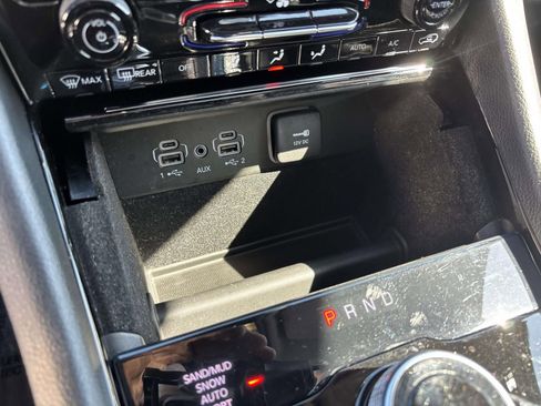 Used 2021 Jeep Grand Cherokee L Limited image 25